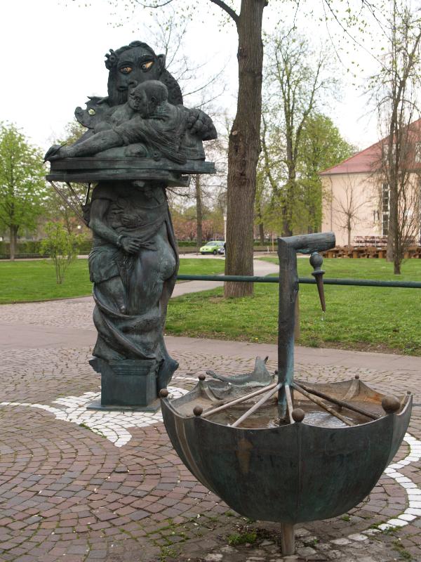 Rastatt, Germany: Schlosspark: umbrella fountain and accompanying sculpture