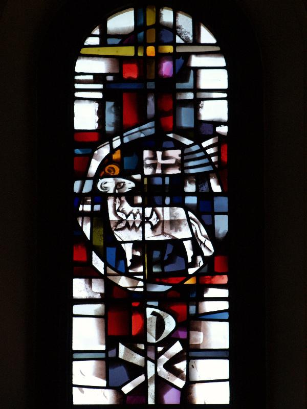Cambridge, England: Downing College: chapel window, Lamb of God (1962-1963, L.C. Evetts)