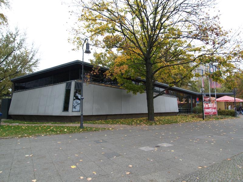 Berlin, Germany: Berlin Pavillon (at time of photo, a Burger King) (Strasse des 17.Juni): view (1956, architect Fehling, Gogel and Pfankuch; part of Interbau 1957)