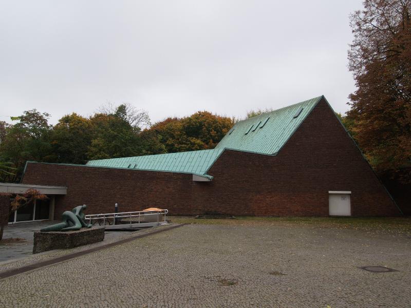 Berlin, Germany: Akademie der Kunste (Hanseatenweg): studio building (built for Interbau 1957, architect Werner Duttmann)