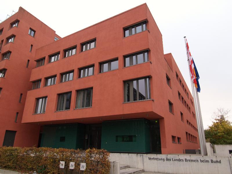 Berlin, Germany: Vertretung des Landes Bremen beim Bund (Hiroshimastrasse): view (1998-1999, Leon Wohlhage Wernik Architekten)