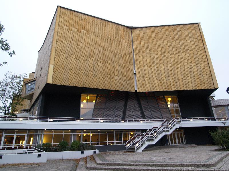Berlin, Germany: Philharmonie (Herbert von Karajan Strasse): view (1956-1963, architect Hans Scharoun)