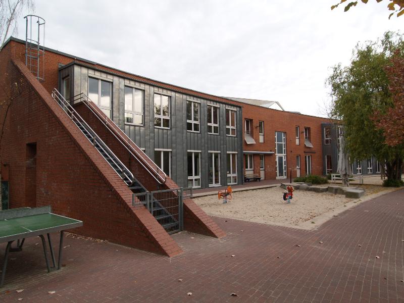 Berlin, Germany: Kita Traumbaum (school) (Dessauer Strasse): view (2005, architect die Baupiloten)
