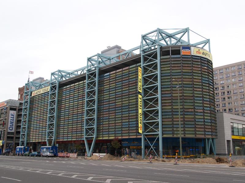 Berlin, Germany: Grunerstrasse, Parkhaus (car parking garage): view (2002-2004, Kny & Weber Architekten)
