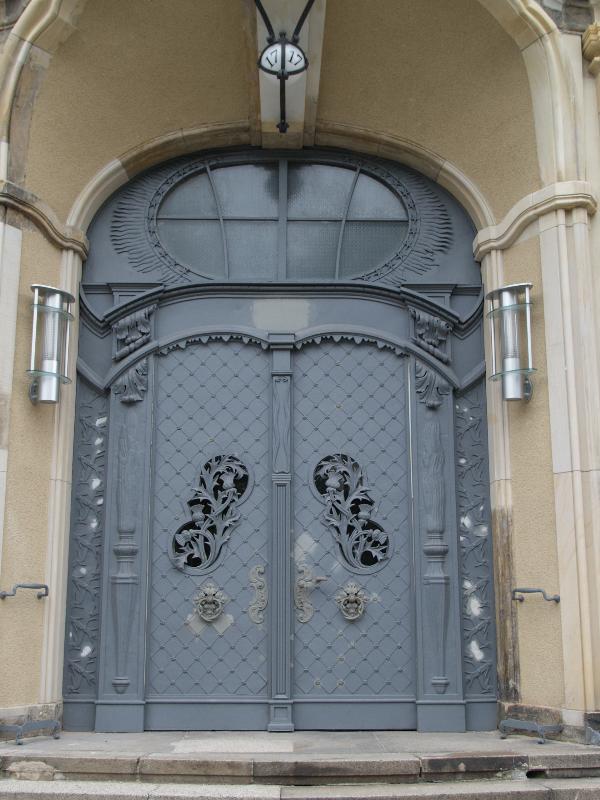 Berlin, Germany: Littenstrasse 17: door (1896-1905, architects Paul Thoemer, Rudolf Moennich, Otto Lard)