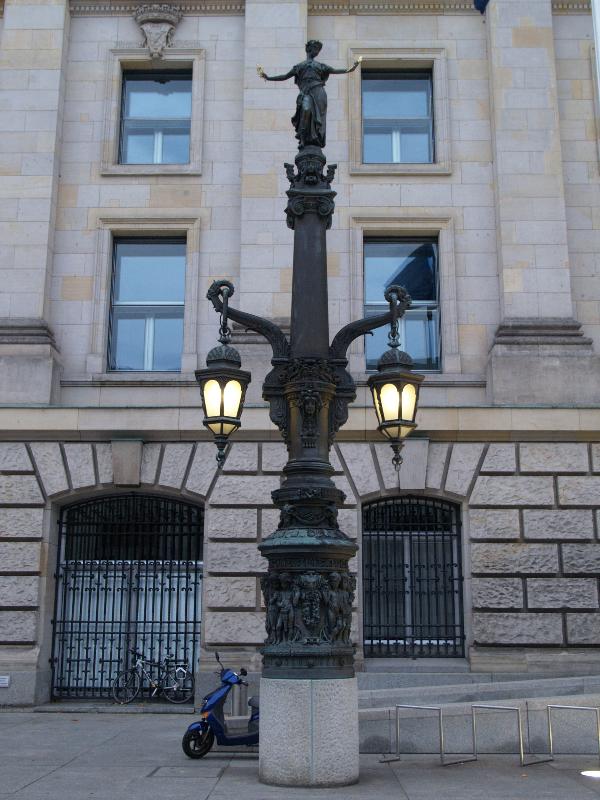 Berlin, Germany: Reichstag: lamp post