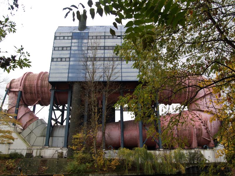 Berlin, Germany: Umlaufkanal (Waterflow Testing Station) (Muller-Breslau-Strasse, but viewed from other side): view (1975-1976, Ludwig Leo)
