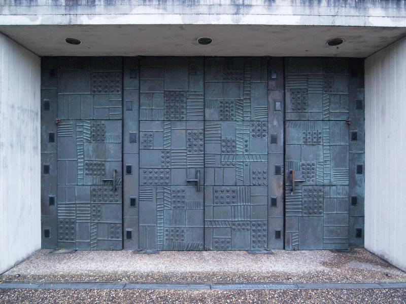 Karlsruhe, Germany: Pfarrgemeinde St. Michael (Church) (Gebhardtstrasse): door (1962-1965)