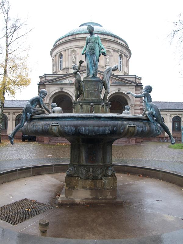 Karlsruhe, Germany: Hygieiabrunnen (Hygiene fountain) (Festplatz): view (1905-1909, Johannes Hirt)