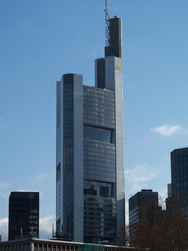 Frankfurt, Germany: Commerzbank: view (1994-1997, Norman Foster and Partners)