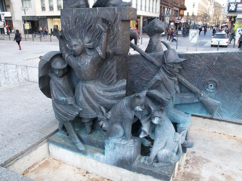 Frankfurt, Germany: An der Hauptwache: Struwwelpeterbrunnen (fountain) (1985, Franziska Lenz-Gerharz)