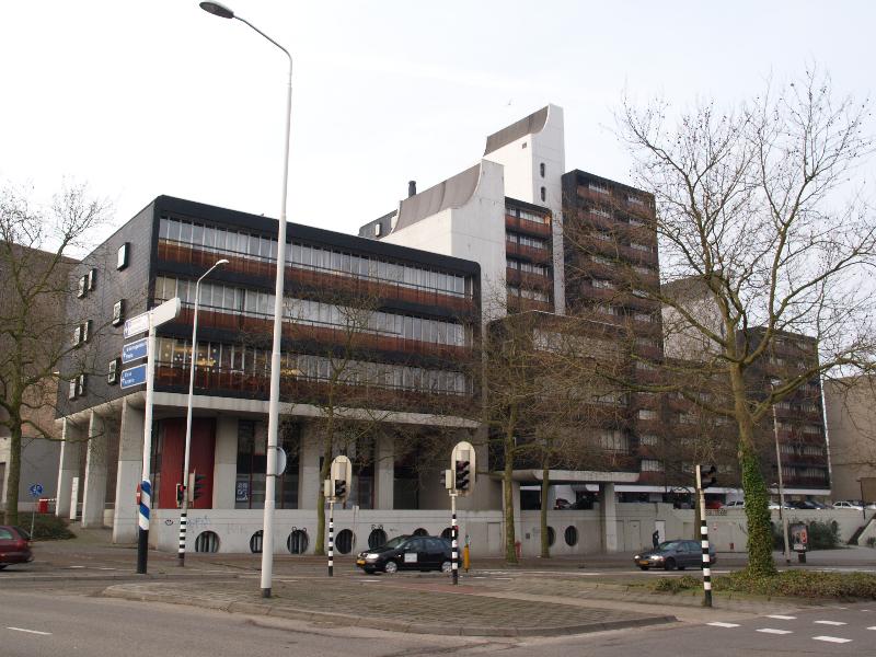 Nijmegen, Netherlands: Nassau Staete (Burgemeester Hustinxstraat): view (1979, architect Dijkema en Croonen)