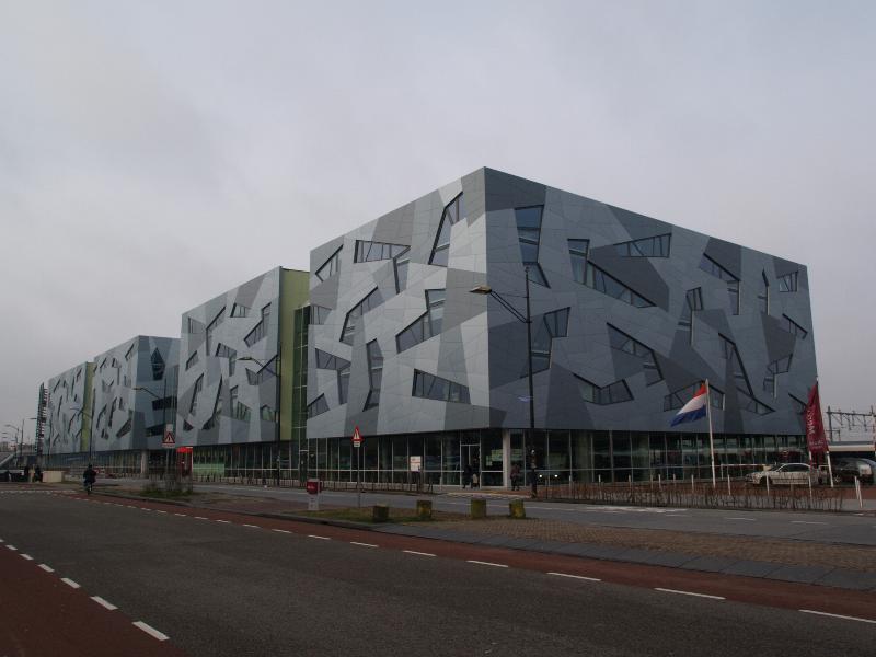 Nijmegen, Netherlands: ROC Carolus (Campusbaan): view (2007, AGS Architekten)