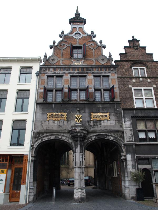 Nijmegen, Netherlands: Kerkboog (Grote Markt): vaulted passageway (1545, gable 1605)