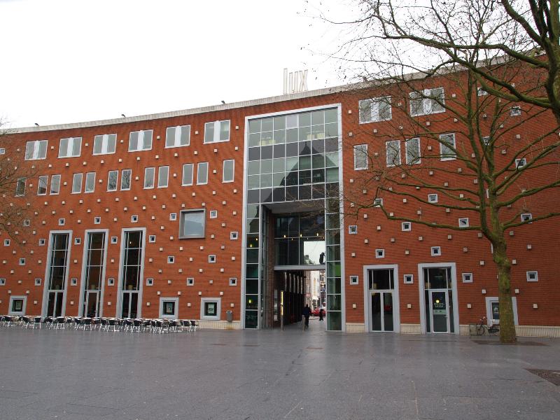 Nijmegen, Netherlands: Lux (Marienburgplein): view (2000, Soeters Van Eldonk architekten)