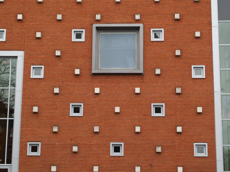 Nijmegen, Netherlands: Lux (Marienburgplein): facade (2000, Soeters Van Eldonk architekten)