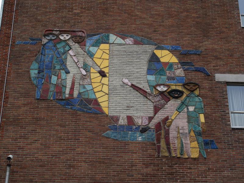 Nijmegen, Netherlands: Marienburg 85: Symbool van Communicatie' (bottom half, 1972, Hendrik Meek)