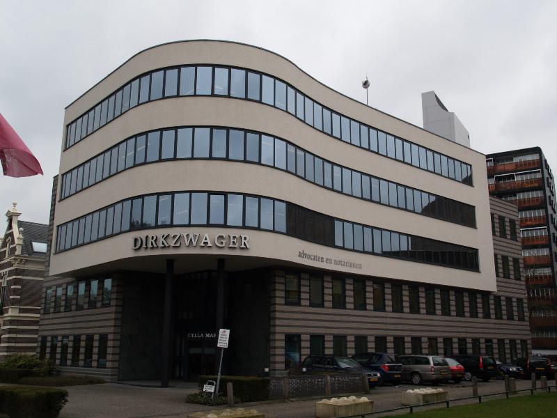 Nijmegen, Netherlands: Dirkzwager (Van Schaeck Mathonsingel 4): view (1992, Meltzer Architecten and Architektenbureau Groothuis)