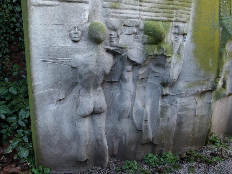 Nijmegen, Netherlands: Voerweg: Billennium monument (1987, sculptor Raf Verjans)