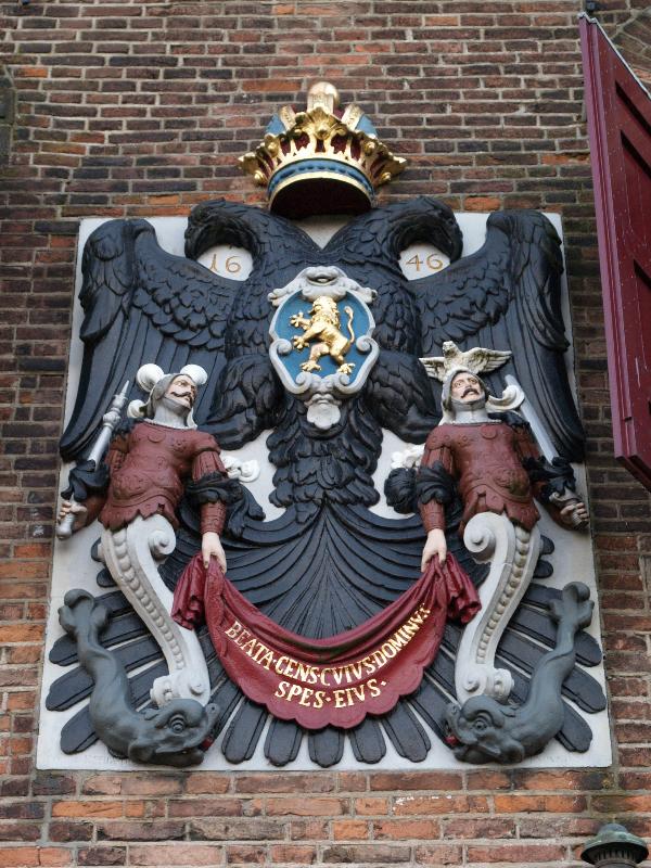 Nijmegen, Netherlands: Belvedere (Hunnerpark): Stadswapen (relief over door, 1888 copy by Henry Leeuw sr. and Henry Leew jr. of 1646 original)
