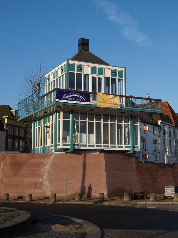 Nijmegen, Netherlands: Waalkade 15: building with lots of glass (1995, architect H.C. Bruisten)