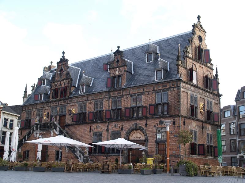Nijmegen, Netherlands: De Waagh (Weigh House, Grote Markt 26): view (1612)
