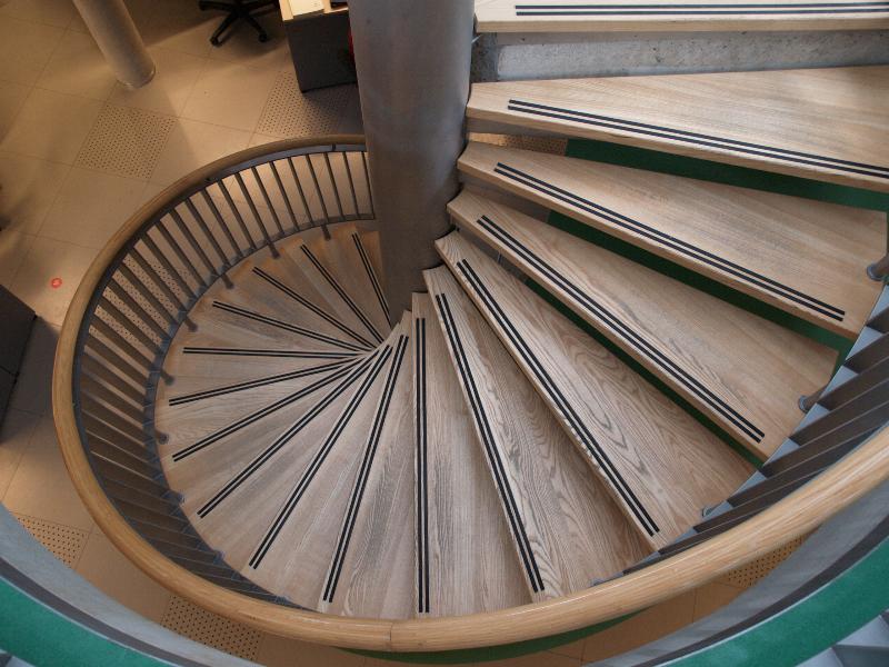 Nijmegen, Netherlands: Radboud University Nijmegen: Goudsmit Pavilion, spiral staircase (NMR facility, Heyendaalseweg) (2005 AGS Architecten)