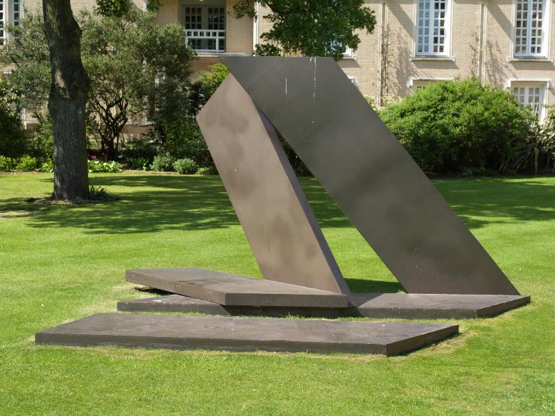 Cambridge, England: Jesus College: Brake (1966, Phillip King)