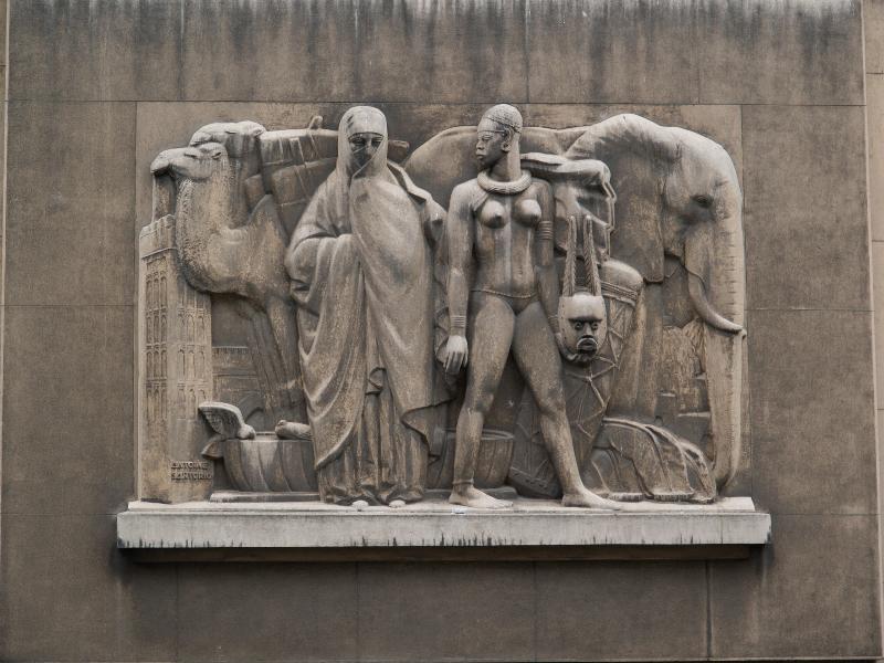 Paris, France: Palais de Chaillot, Place du Trocadero et du 11 Novembre (Place des Droits de l'Homme): L'Afrique (1937, sculptor Antoine Sartorio)