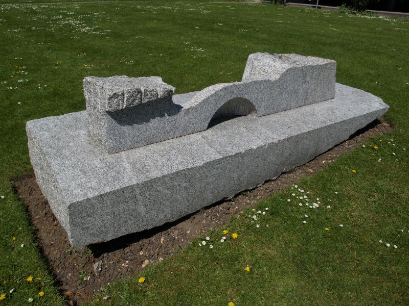 Cambridge, England: Churchill College: To Boullee (1993, sculptor Michael Dan Archer)