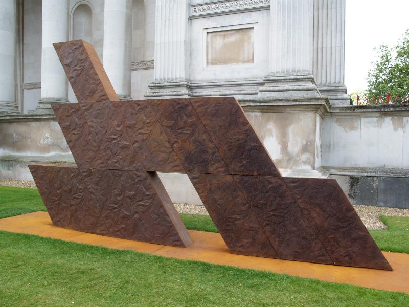 Cambridge, England: Fitzwilliam Museum: Caesura V (1996-2009, sculptor Charles Hadcock)