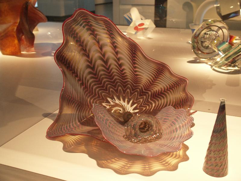 Corning, New York (NY): Corning Museum of Glass: Gray-Blue and Lavender Persian Set with Red Lip Wraps (1986, artist Dale Chihuly)