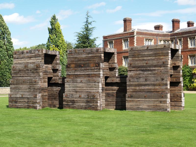 Cambridge, England: Jesus College: Babylon (2001, artist Anthony Caro)