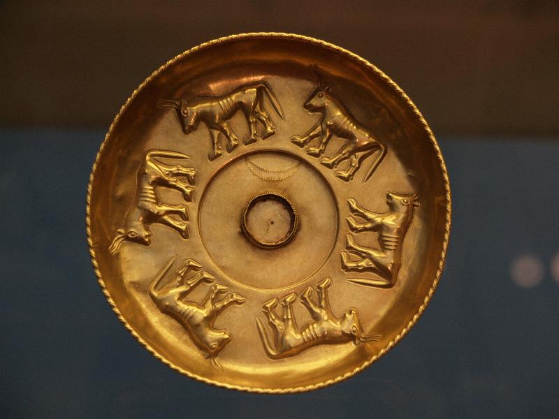 London, England: British Museum: gold phiale (libation bowl) decorated in relief with six bulls (about 600 BC, Sicily, under Phoenician influence)