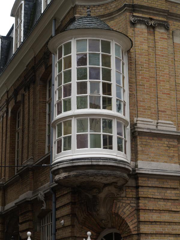 Brussels, Belgium: 4 Avenue de la Jonction: turret (1909, architect Albert Roosenboom)