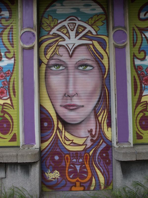 Brussels, Belgium: 222 Chaussee de Wavre: street art