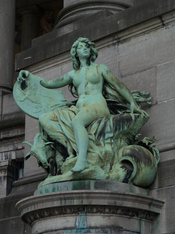 Brussels, Belgium: Arcades Cinquantenaire / Arc de Triomphe: Namur (1907, sculptor Guillaume de Groot)