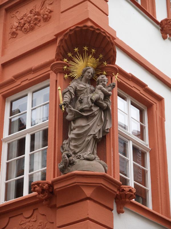 Heidelberg, Germany: Medersches Haus, Hauptstrasse: Madonna and Child (house is 1721, architect Johann Adam Breunig)