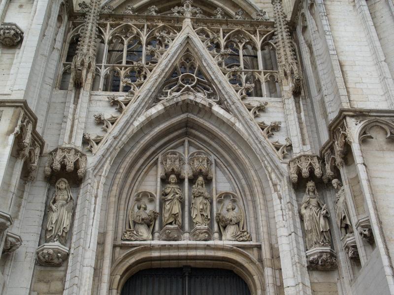 Brussels, Belgium: Cathedral des Saints Michel et Gudule: decoration over right door