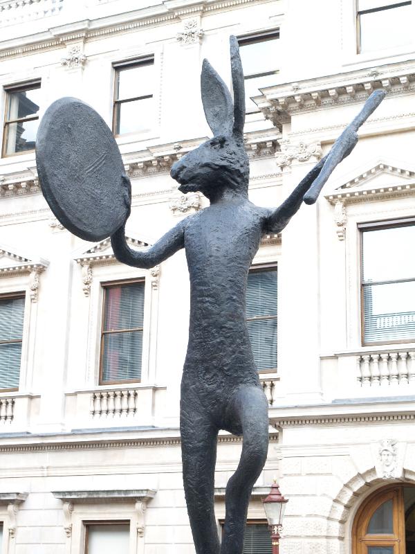 London, England: Royal Academy: Large Left-handed Drummer (2006, sculptor Barry Flanagan)