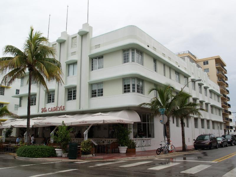 Miami Beach, Florida (FL): The Carlyle, Ocean Drive: view
