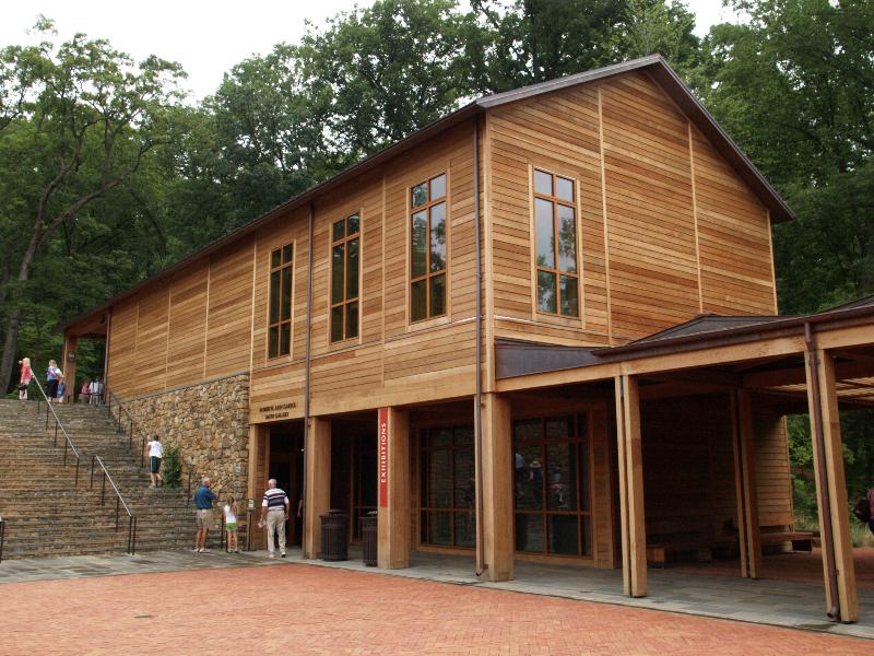 Charlottesville, Virginia (VA): Monticello Visitor Center: Robert H. and Clarice Smith Gallery (2009, Ayers/Saint/Gross Architects and Planners)