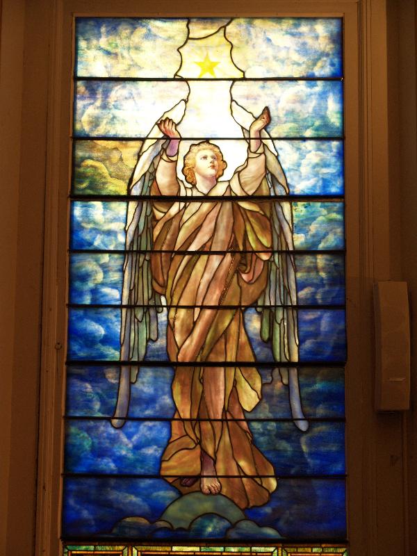 Richmond, Virginia (VA): St Paul's Episcopal Church: The Angel of Hope (installed 1906, Tiffany Studios)