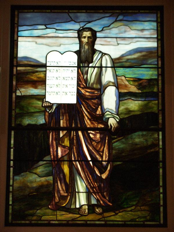 Richmond, Virginia (VA): St Paul's Episcopal Church: Moses Presenting the Ten Commandments (1901, originally in Monumental Church, installed in St Paul's in 1998, Lamb Studios)