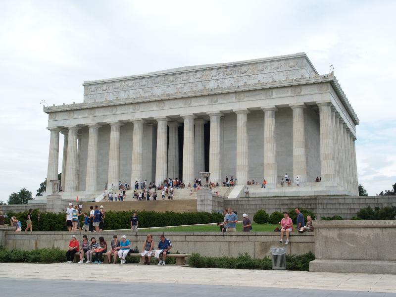 Washington, DC: Lincoln Memorial: view (1914-1922, architect Henry Bacon)