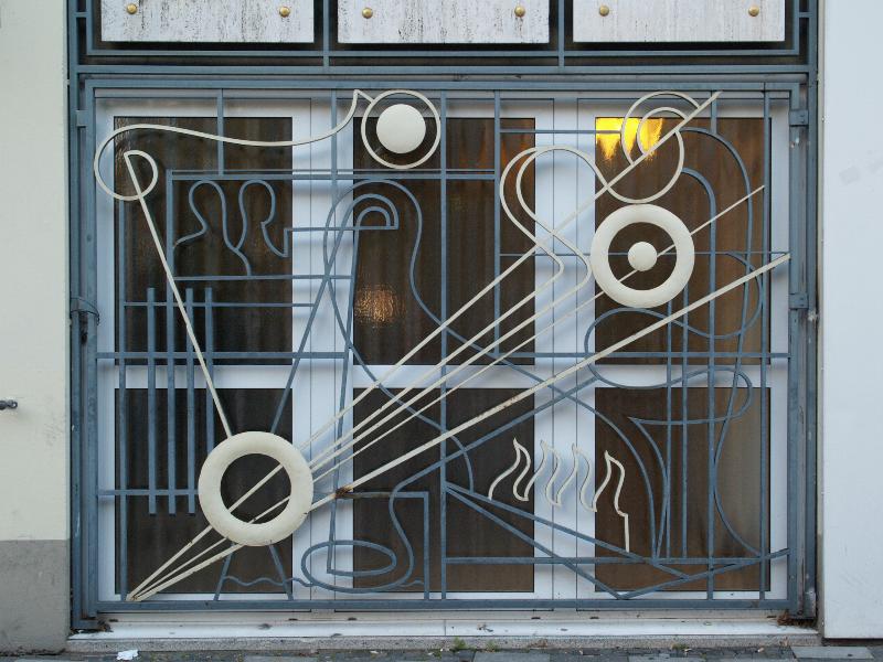 Munster, Germany: Koenigsstrasse 20: gate (1957)
