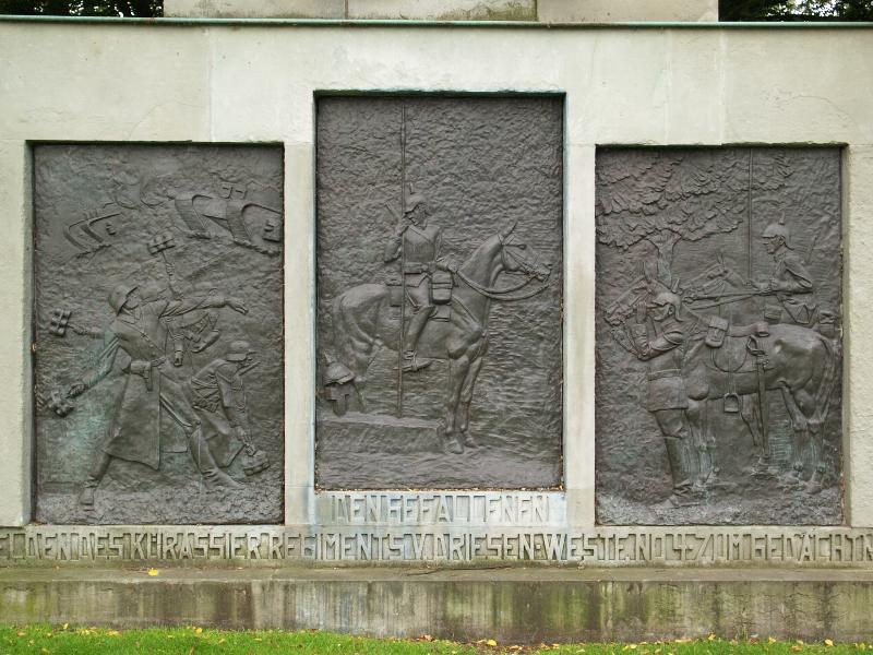 Munster, Germany: Weseler Strasse: WWI memorial (1964, Bernhard Graf von Plettenberg) (replaced memorial destroyed in WWII)