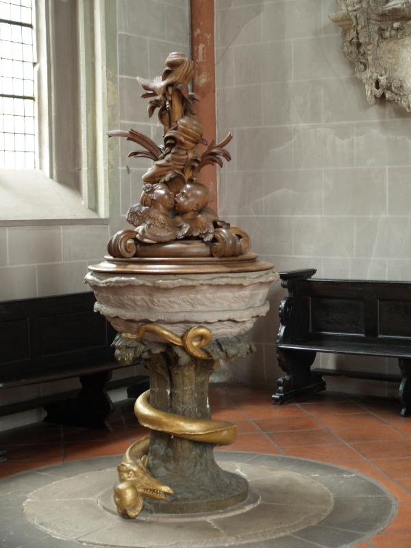 Munster, Germany: Liebfrauen-Uberwasser: font (c 1720, Johann Wilhelm Groeninger)