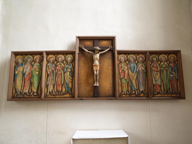 Munster, Germany: Apostelkirche: triptych, Crucifixion