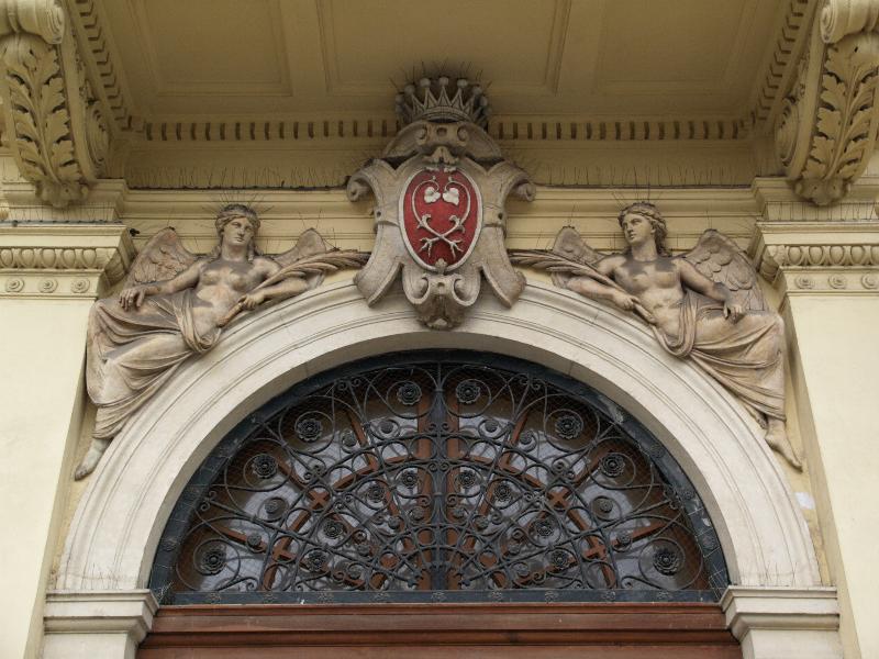 Brno, Czech Republic: Moravske namesti, Kounicuv Palac (Kounic Palace): two angels over door